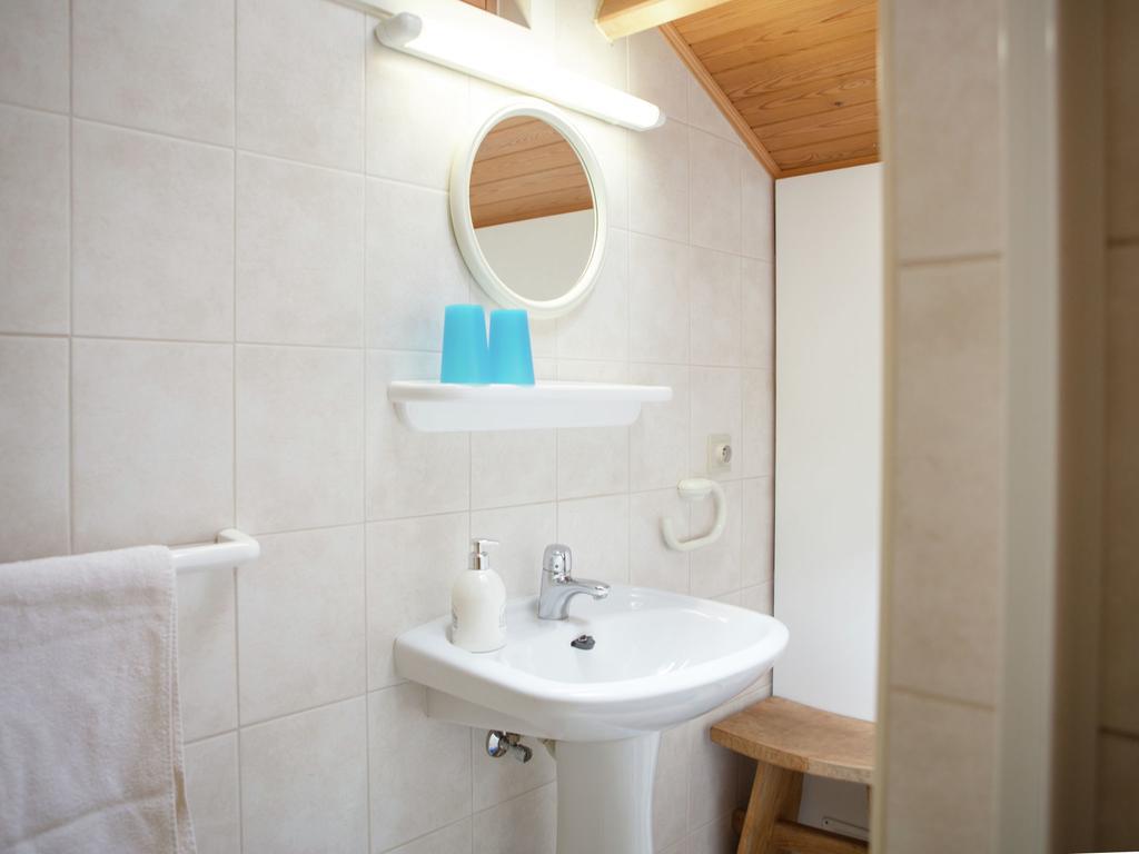Luxurious Chalet In Oud Turnhout With Large Garden Villa Oud-Turnhout ภายนอก รูปภาพ