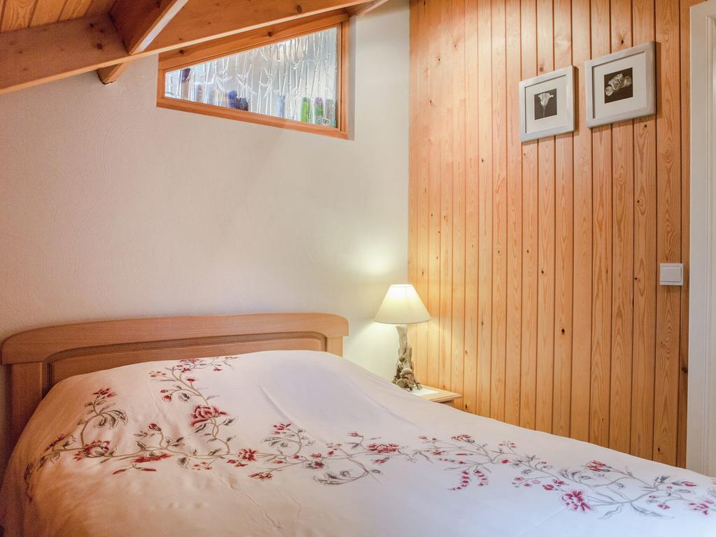 Luxurious Chalet In Oud Turnhout With Large Garden Villa Oud-Turnhout ภายนอก รูปภาพ