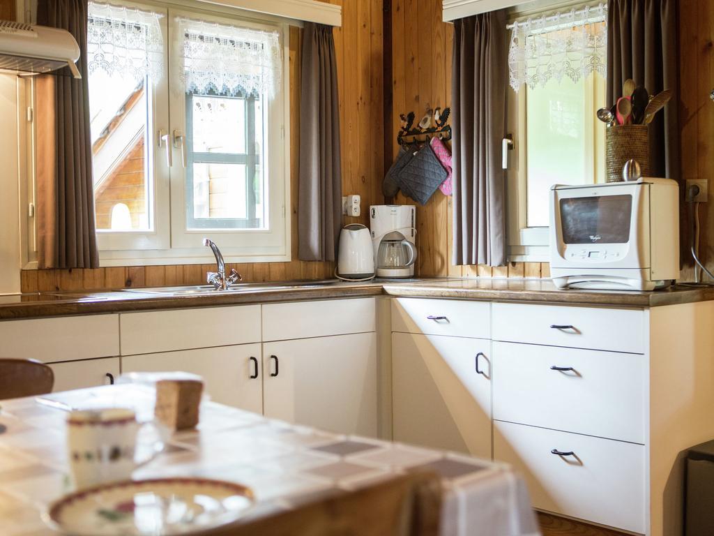 Luxurious Chalet In Oud Turnhout With Large Garden Villa Oud-Turnhout ภายนอก รูปภาพ